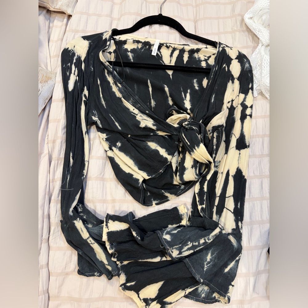 REVOLVE Black and Cream Tie-Dye Wrap Top